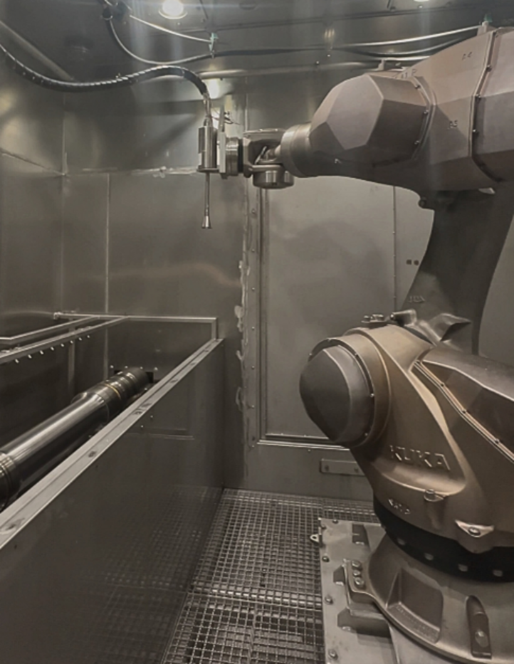 Fully automated BvL Geyser cleaning and coating-removal system with robot-guided high-pressure water technology
